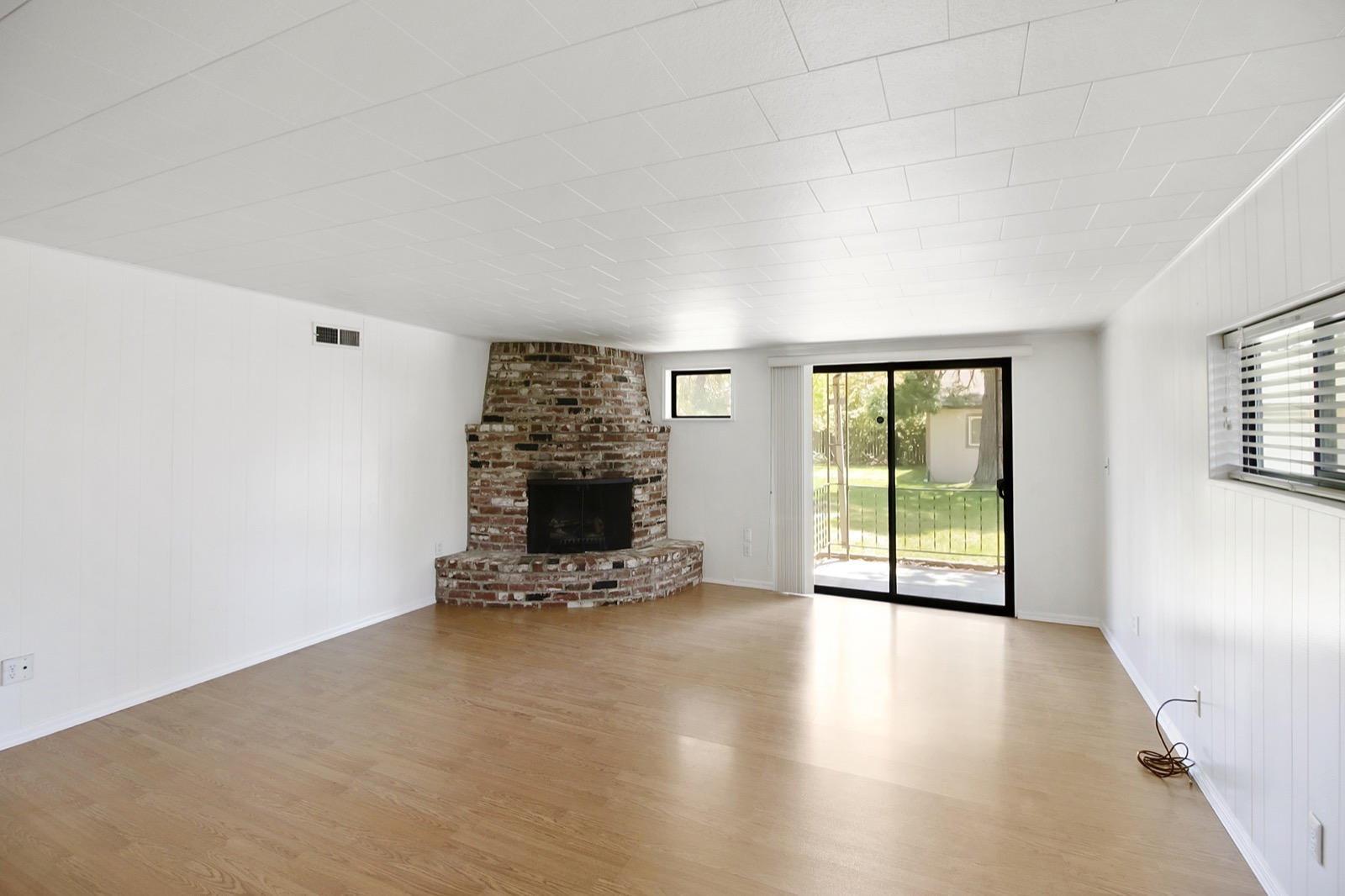 Living room before staging